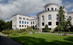 Museumsbygningen til Universitetet i Bergen. FOTO: PAUL S. AMUNDSEN