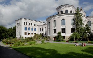 Museumsbygningen til Universitetet i Bergen. FOTO: PAUL S. AMUNDSEN