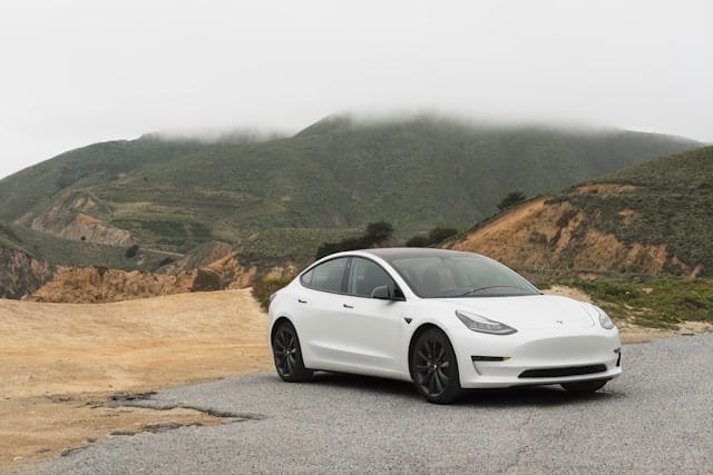 Elon Musk Avslutter Hele Supercharger-avdelingen i Tesla